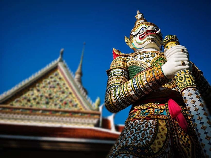 Bangkok: Grand Palace, Wat Pho, Wat Arun Sacred & Local Tour - Wat Pho and the 46-meter reclining Buddha