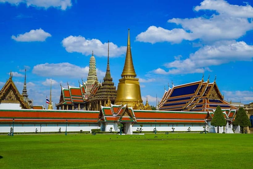 Bangkok: Grand Palace, Wat Pho, Wat Arun Sacred & Local Tour - Starting by river at River City or Tha Chang