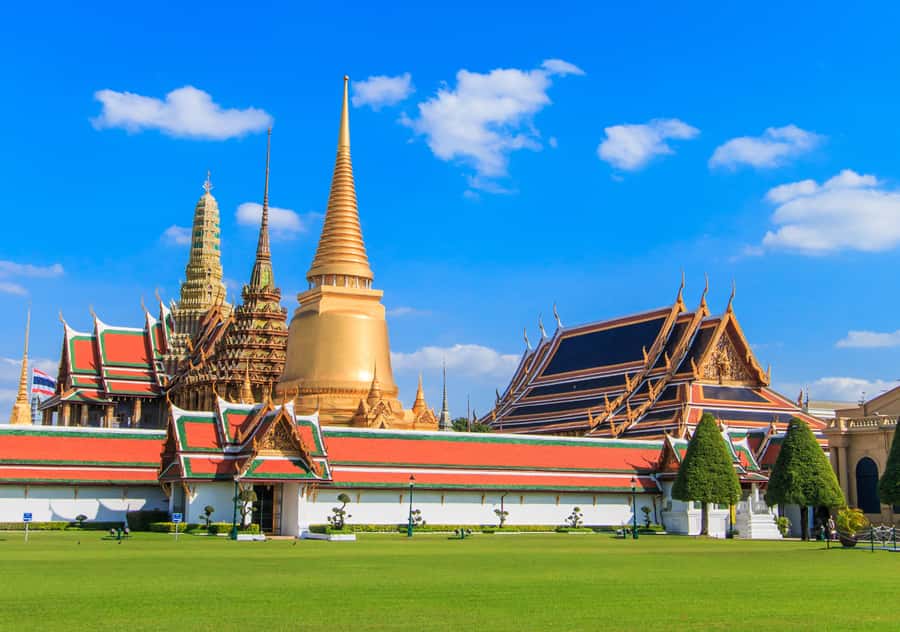 Bangkok: Grand Palace, Wat Pho with Mango Dessert Tastings - Timing, group size, and practical comfort