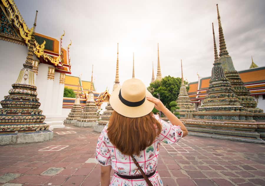 Bangkok: Grand Palace, Wat Pho with Mango Dessert Tastings - Wat Pho and the reclining Buddha