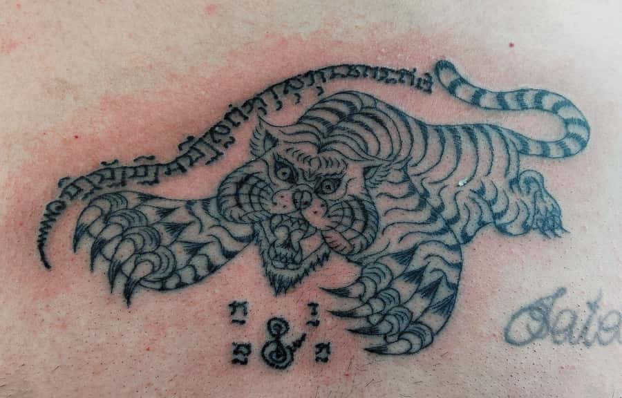 Bangkok: Hand-Poke Tattoo Guide at Wat Bang Phra & Blessing - Key points to know before you go