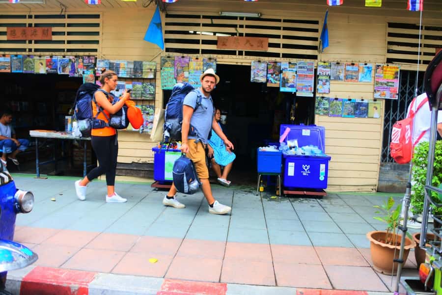 Bangkok: Highlights, Temples, and Canal Tour with Lunch - The Grand Palace and Bangkok’s royal center