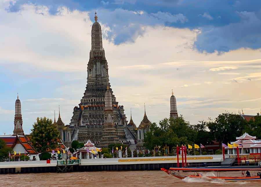 Bangkok Highlights Tour: City Temples and Beyond - Price, pace, and who gets the best value
