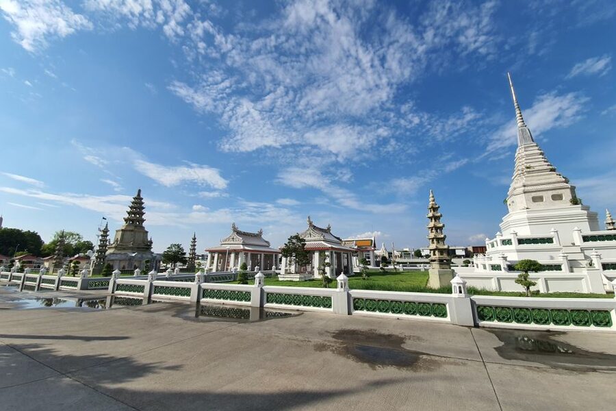 Bangkok: Historical Temples Tour & Hidden Bar at Sunset - Five things to know before you book