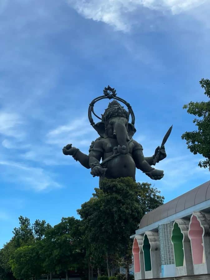 Bangkok: Lord Ganesha Temple Tour - Leaving Bangkok for Chachoengsao