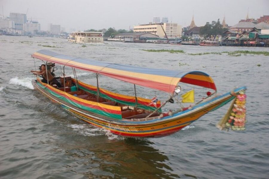 Bangkok: Private Thonburi Longtail Boat Tour & Wat Pho Visit - Why Thonburi is worth seeing from a boat