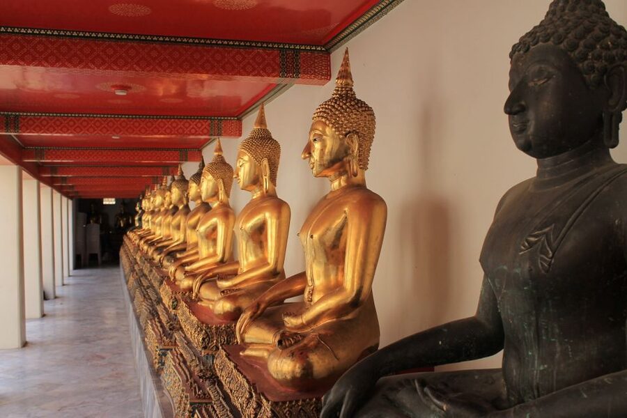 Bangkok: Private Thonburi Longtail Boat Tour & Wat Pho Visit - Practical tips for making the most of it