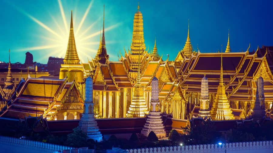 Bangkok: Private Tour Grand Palace, Wat Pho, and Wat Arun - The Grand Palace and Emerald Buddha