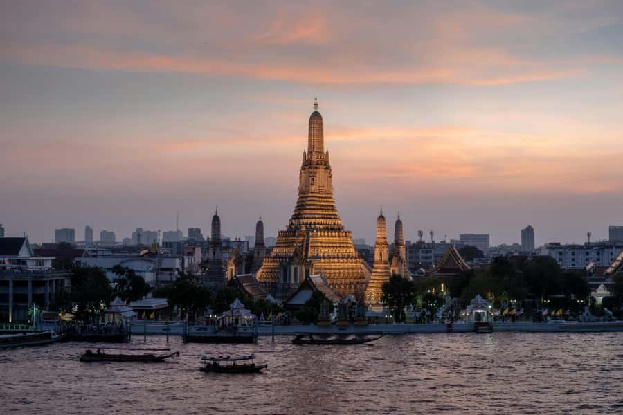 Bangkok: Private Wat Phra Kaew, Wat Pho & Wat Arun Tour - Wat Phra Kaew and the Emerald Buddha