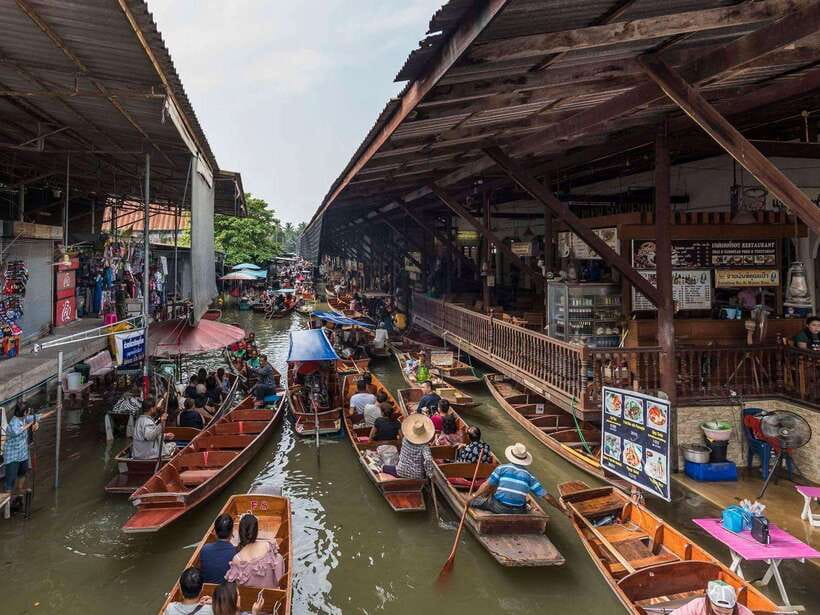 Bangkok: Railway and Floating Market Tour with Dragon Temple - Why this three-stop day works
