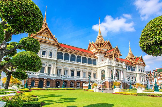 Bangkok's Grand Palace Complex and Wat Phra Kaew Tour - Dress correctly or lose time at the entrance