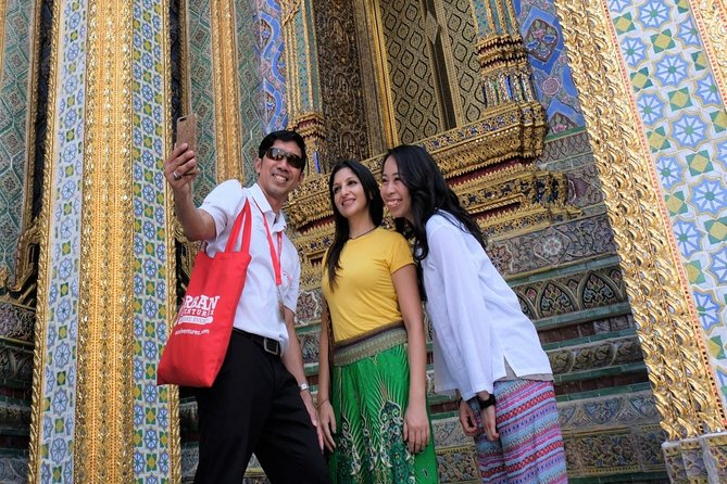Bangkok’s Treasures: Temples & the Majestic River of Kings - Guides are the heart of the experience