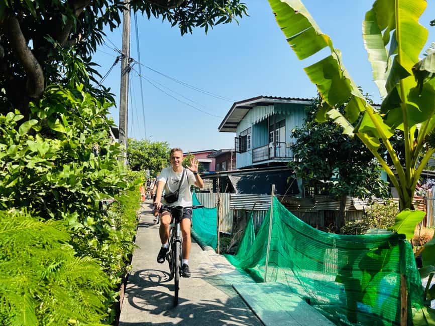 Bangkok: Temples, Canals & Local Life Bike Tour - Wat Nak Prok and Wutthakat add local context
