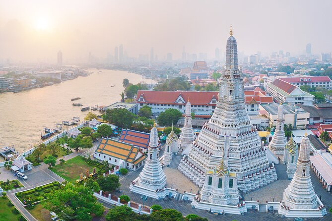 Bangkok: The Grand Palace, Wat Pho, and Wat Arun Walking Tour - Timing, walking, and the group experience