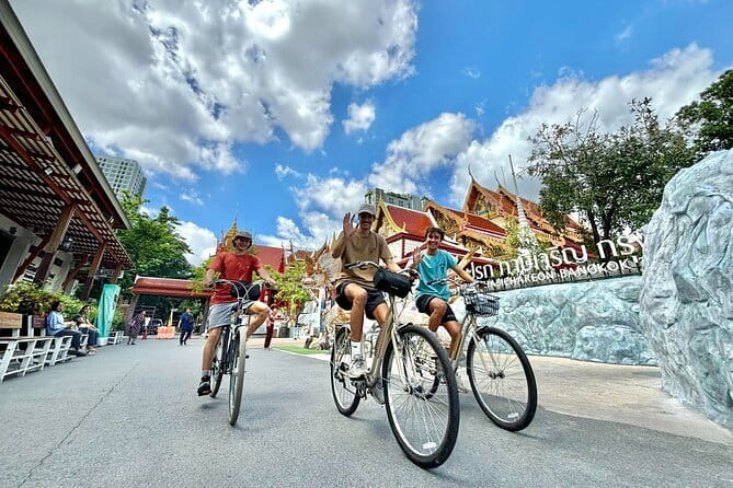 Bangkok Thonburi Backstreets and 3 Peaceful Temple Bike Tour - Key points before you book
