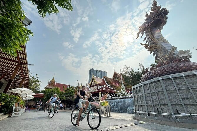 Bangkok Thonburi Backstreets and 3 Peaceful Temple Bike Tour - Starting at Candbike Bangkok Tours