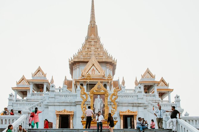 Bangkok Three Temples and The City - A guide can make or break the short stops