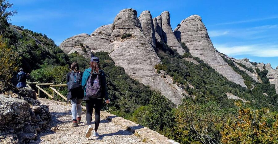 Barcelona: Montserrat Monastery & Hiking Off the Beaten Path - Thirty minutes for the market and monastery area