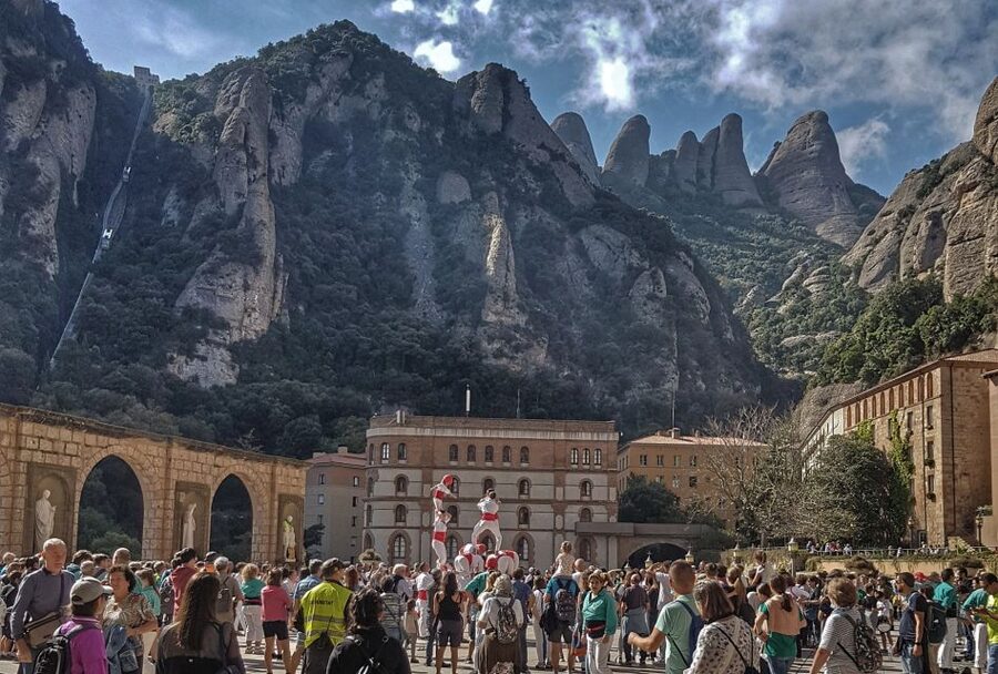 Barcelona: Montserrat Nature Experience and Monastery Visit - The views are part of the reward