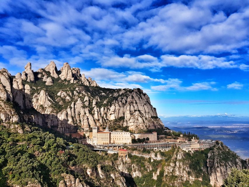 Barcelona: Montserrat Nature Experience and Monastery Visit - Cheese, honey, and the small farmers’ market