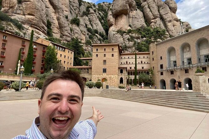 Barcelona to Montserrat Monastery: Tour, Transfers & Basilica - The bus ride from Barcelona to Montserrat