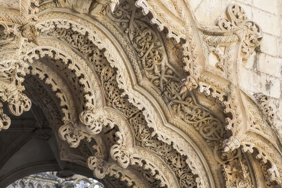 Batalha Monastery Entrance Ticket - The Royal Cloister turns stone into pattern