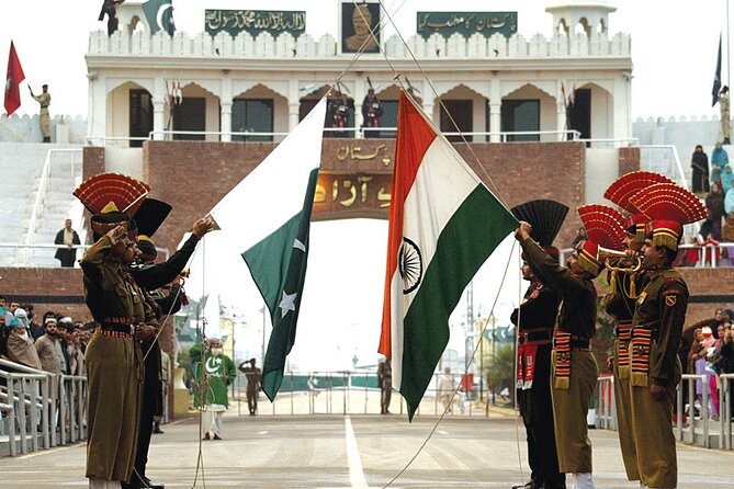 Best of Amritsar - Day Trip to Golden Temple with Wagah Border - The Partition Museum in a short half-hour