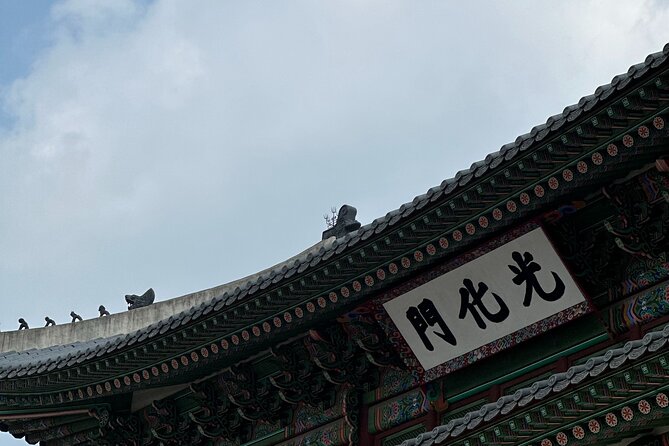 Best Things to Do - Half Day Seoul Trip (Seoul Palace & Temple) - Pickup, transport, and timing details