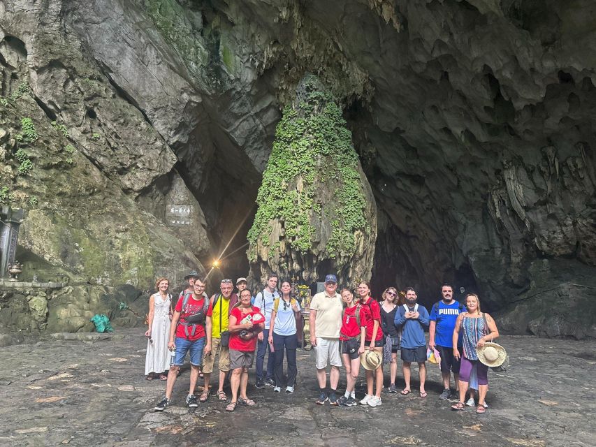 Best trip Perfume Pagoda Full Day - The 10:00 sampan ride on the Yen River