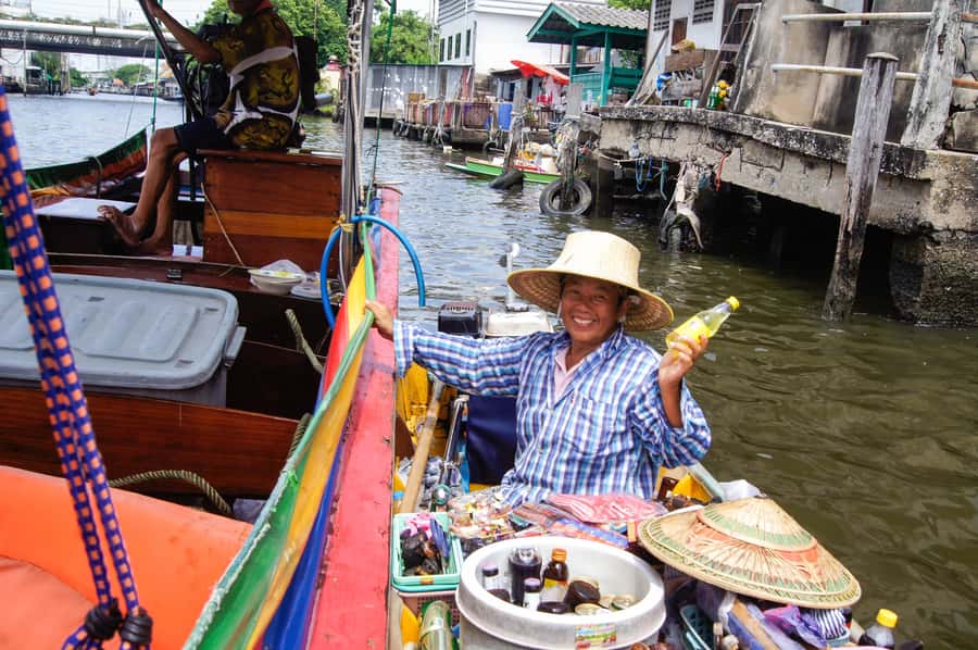 BKK’s Ultimate Food & Canal Tour "Tuk-Tuk Temples & Tastes" - Charcoal Pad Thai and five-generation snacks