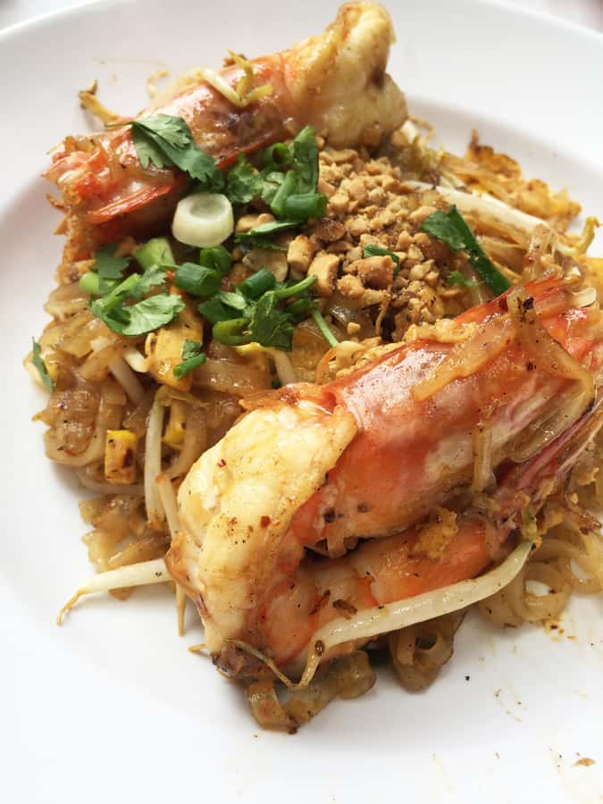 BKK’s Ultimate Food & Canal Tour "Tuk-Tuk Temples & Tastes" - Who should book this tour