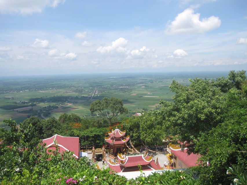 Black Virgin Mountain, Cao Đài Temples & Củ Chi Tunnels Tour - How the private format changes the day