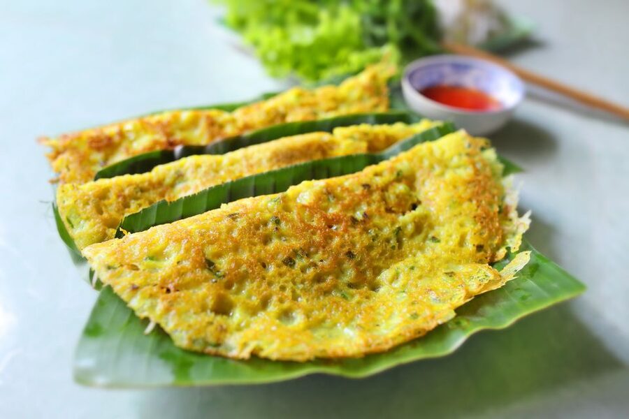 Black Virgin Mountain, Cao Đài Temples & Củ Chi Tunnels Tour - Cao Đài temples and a uniquely Vietnamese faith