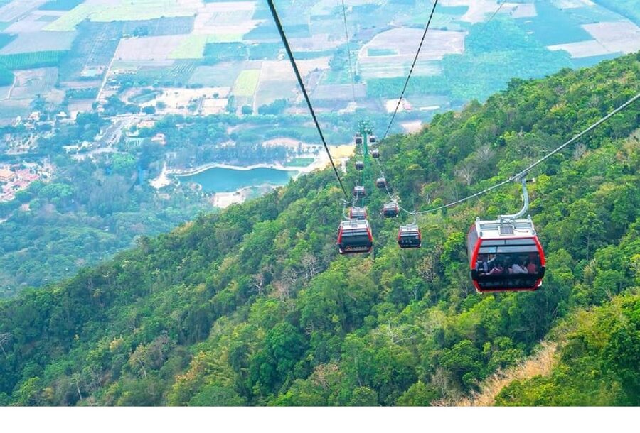 Black Virgin Moutain, Cu chi tunnels & Cao dai temple 1 day - What the $88 price really covers