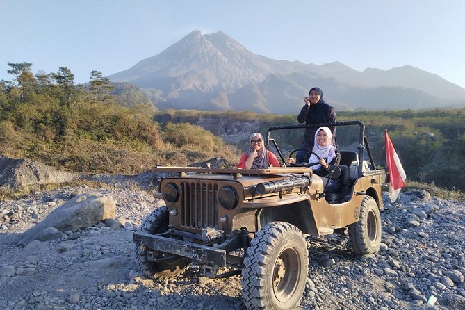 Borobudur(climb up), Merapi Volcano and Prambanan Temple Tour - Prambanan’s tall Hindu towers