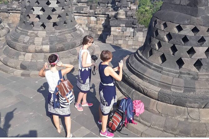 Borobudur ClimbUP guaranteed (sunrise option)& Prambanan Day Tour - The drivers are a major part of the experience