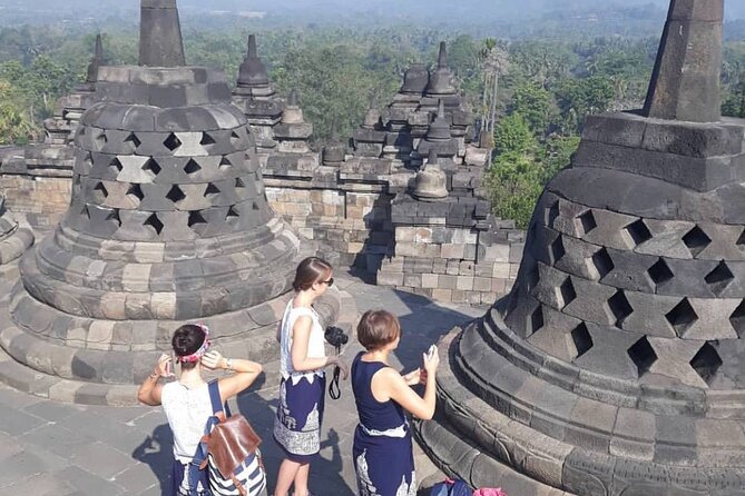 Borobudur ClimbUP guaranteed (sunrise option)& Prambanan Day Tour - Transport, group size, and the pace of the day