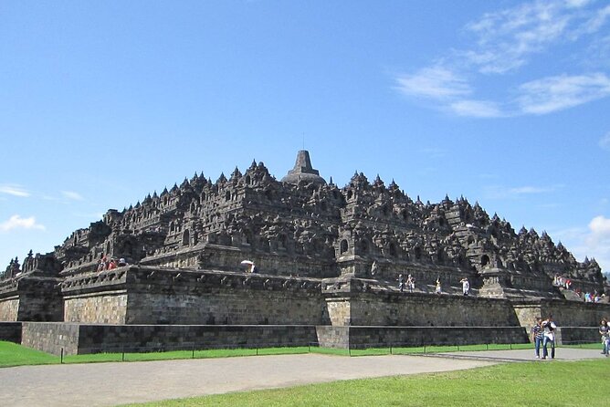 Borobudur ClimbUP guaranteed (sunrise option)& Prambanan Day Tour - What the $24.45 price really buys you