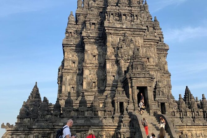 Borobudur ClimbUP guaranteed (sunrise option)& Prambanan Day Tour - Borobudur: the day’s main logistical prize