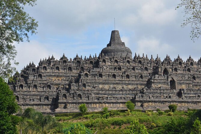 Borobudur Full Climb Up And Prambanan All Inclusive Private Tour - The private car changes the pace of the day