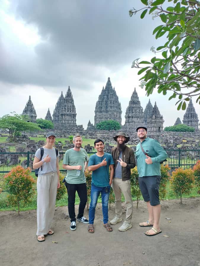 Borobudur &Prambanan Temple Tour Guaranteed Climb to the top - Should you book it?