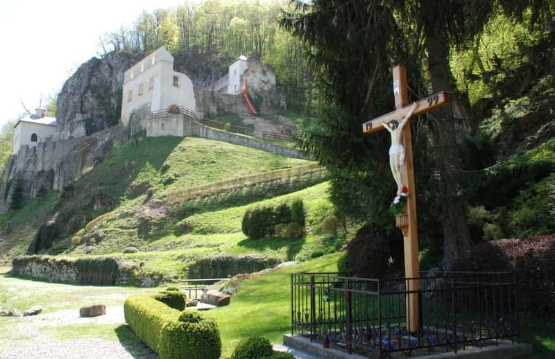 Bratislava/Slovakia: Trencin Castle, Piestany Spa, Monastery - Five details that shape the day
