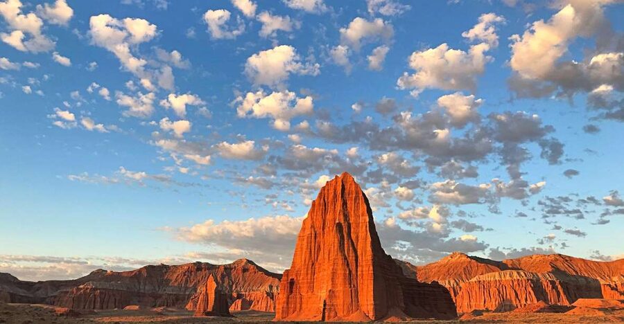 Cathedral Valley 4X4 Tour, Temples of the Sun and Moon 4 Hrs - From Capitol Reef to Caineville Mesa