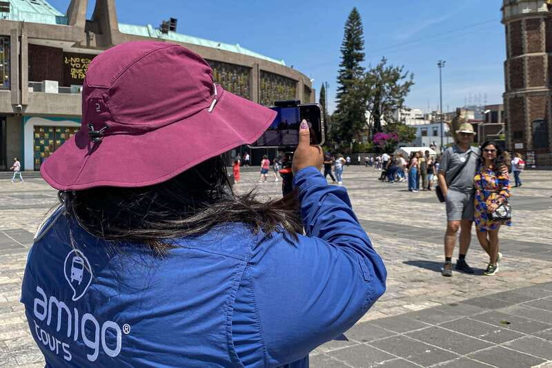 CDMX: Teotihuacan Pyramids & Guadalupe Shrine Guided Tour - Starting early from Mexico City