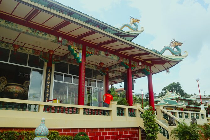 Cebu Highlands Tour (Tops,Taoist temple, Leah and sirao garden) - Transport, meeting point, and group size