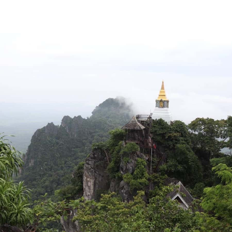 Chang Mai: Unseen in Thailand Wat Chaloemprakiat Lampang - Why Wat Chaloem Phra Kiat Feels So Different
