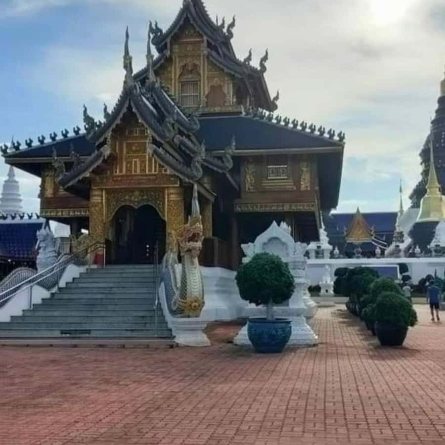Chiang Dao Cave, Sticky Waterfall, Baan Den Temple Private - Lunch Between the Main Sights