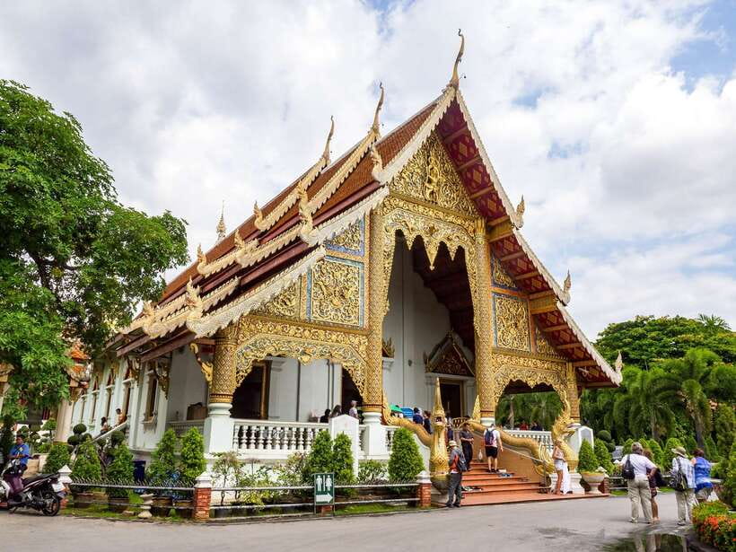 Chiang Mai: 3 Hour Old City and Temples Guided Walking Tour - Key points to know before booking
