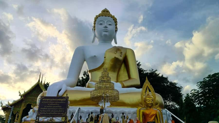 Chiang Mai: Bamboo Rafting and Wat Phra That Doi Kham - Is $118 a fair price?