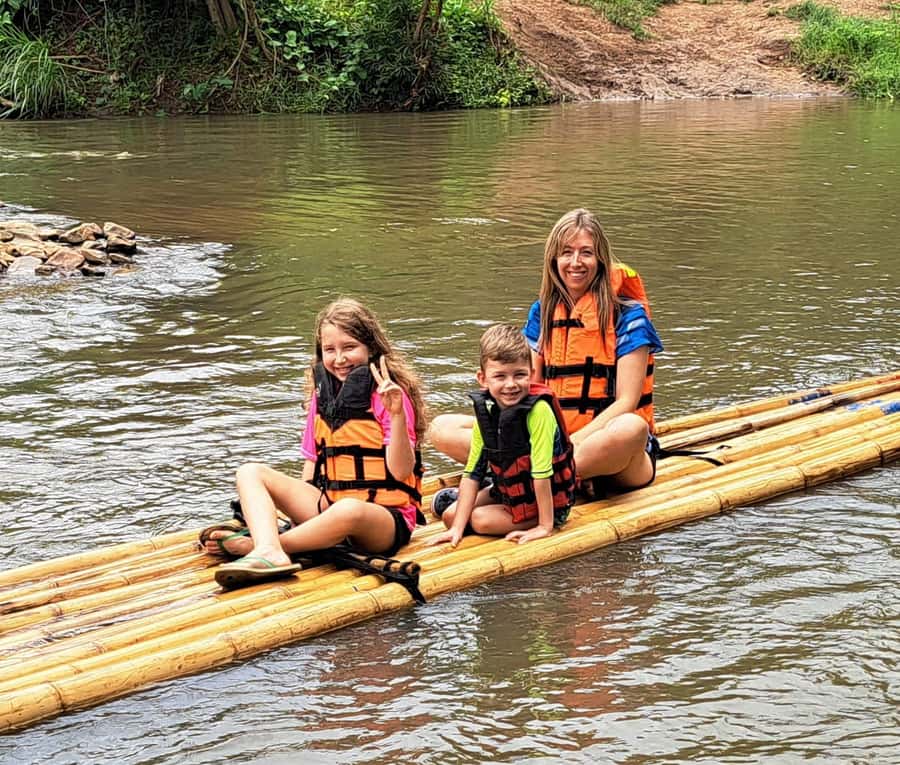 Chiang Mai: Bamboo Rafting and Wat Phra That Doi Kham - Who should book this outing?